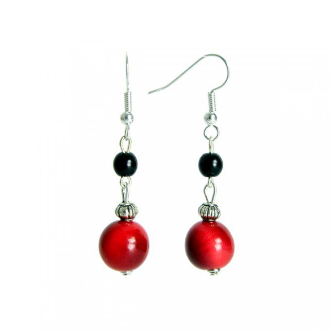 bijou d'oreille perles naturelles rouge et noir