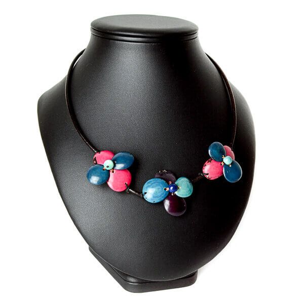 Collier trio de fleurs en tagua bleu rose