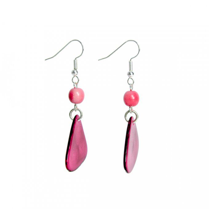 bijou d'oreilles originales en tagua rose fuchsia