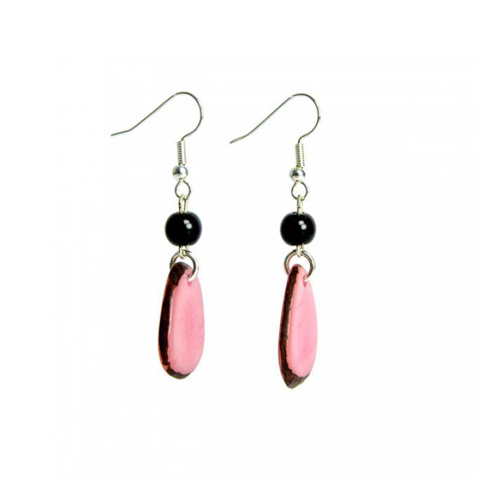 Boucles d'oreilles fantaisies originales en ivoire végétal rose et noir