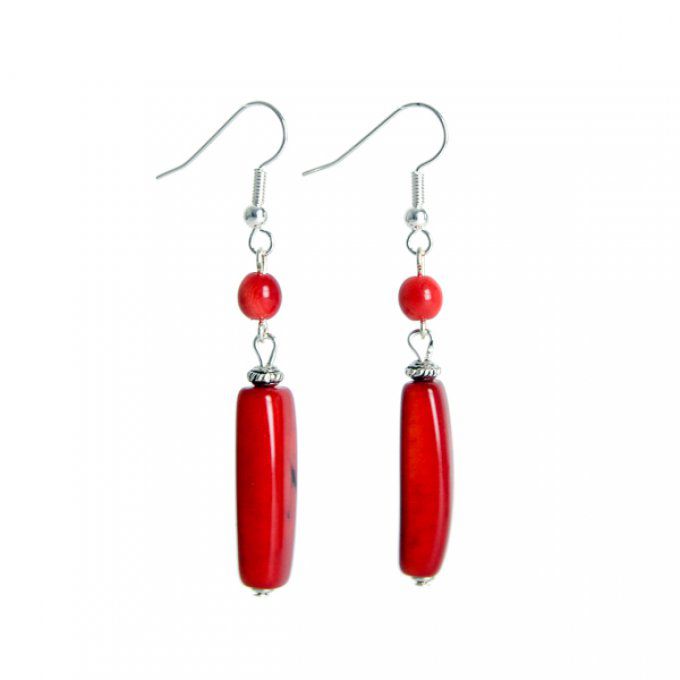 boucles d'oreilles chic en tagua tubes et perles rouges