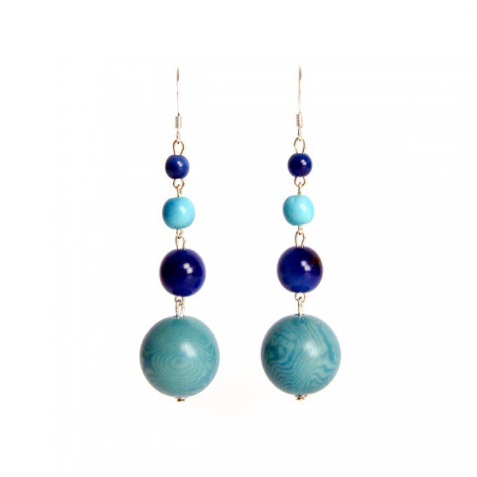 boucles d'oreilles chic et originales perles pendantes en matière végétale turquoise et bleu