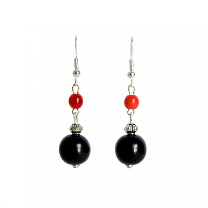 boucles d'oreilles perles naturelles noir et rouge