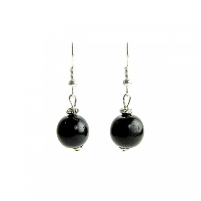 Boucles d'oreilles artisanales fantaisies avec perles simple en ivoire végétal noir