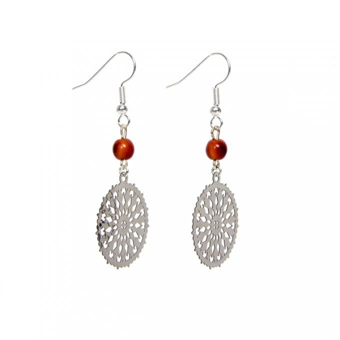 bijou d'oreilles rosace argentée et perles de tagua marron