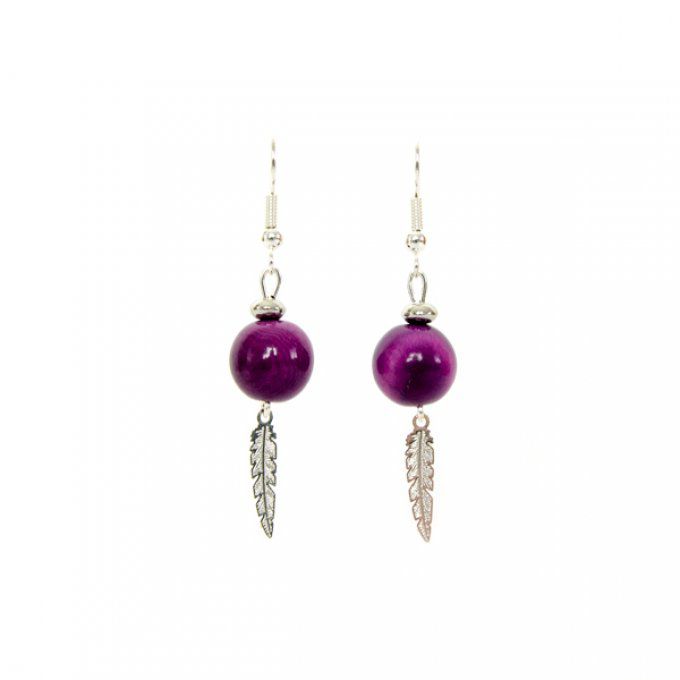 boucles d'oreilles artisanales plume et perles violettes