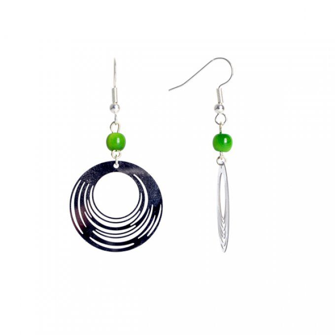 boucles d'oreilles chic rond argenté et perles naturelles végétal couleur vert