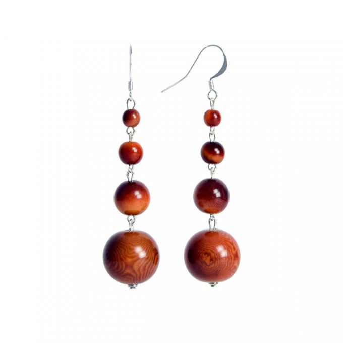 bijou d'oreilles artisanal perles naturelles de tagua marron