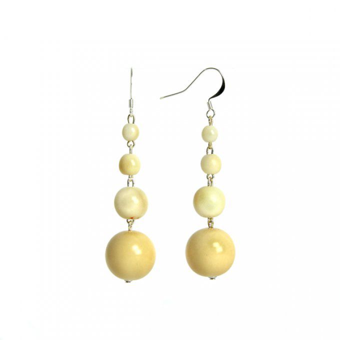 bijou d'oreilles fantaisie perles pendantes en tagua naturel