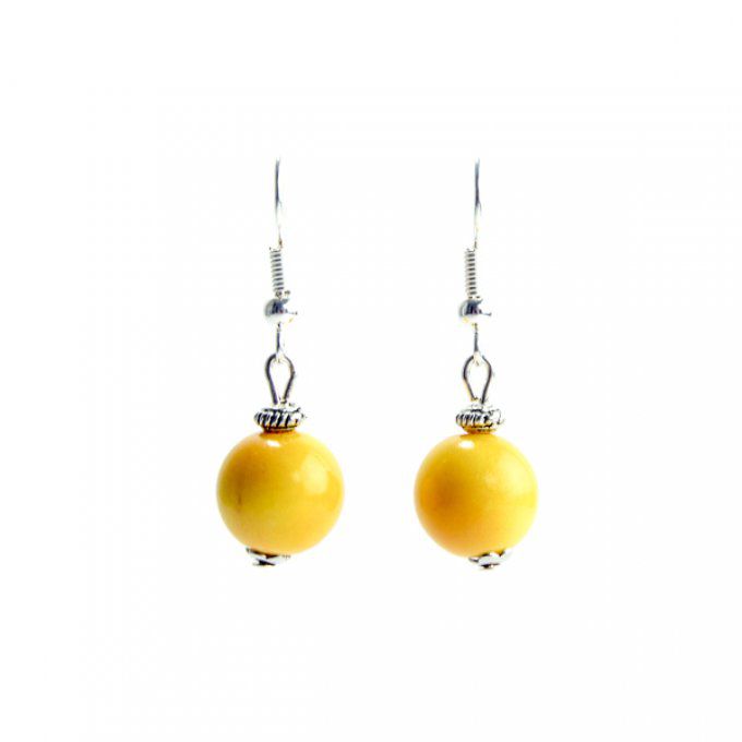 boucles d'oreilles avec perles simple d'ivoire végétal jaune