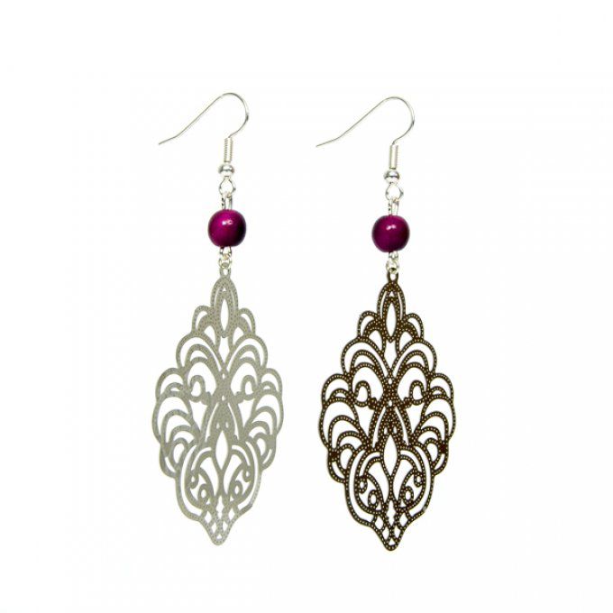 bijou d'oreilles pendentif argentée et perles naturelles violettes