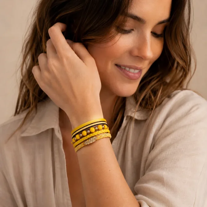 Bracelet cuir Multi-rang jaune & or
