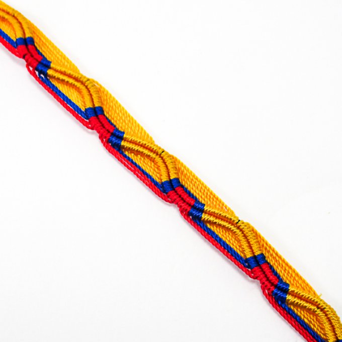 bracelet brésilien couleur jaune bleu et rouge