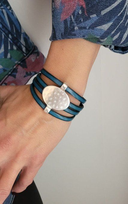 Bracelet cuir design bleu jean