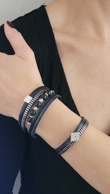 Bracelet en cuir noir et argent