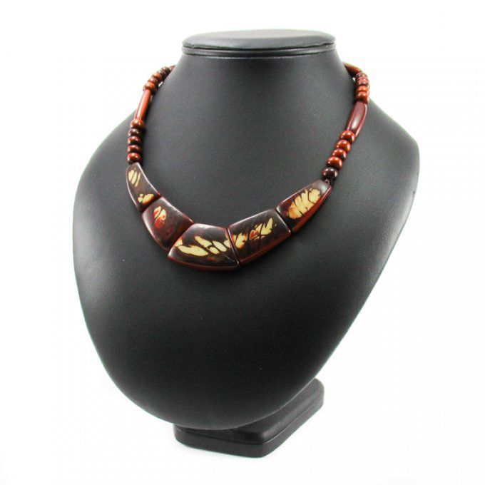 Collier artisanal en ivoire végétal marron