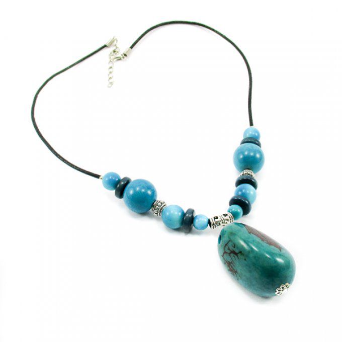 Collier avec pendentif noix en ivoire végétal turquoise / bleu
