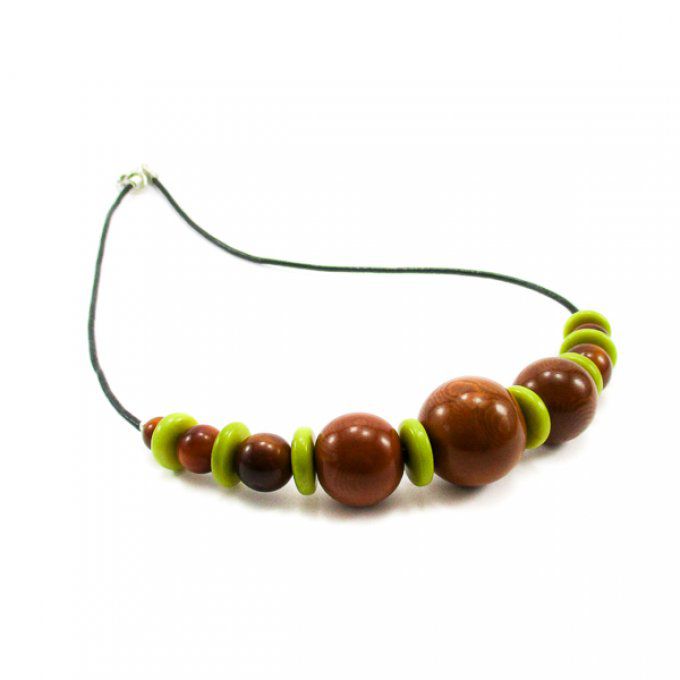 Collier artisanal perles de tagua marron