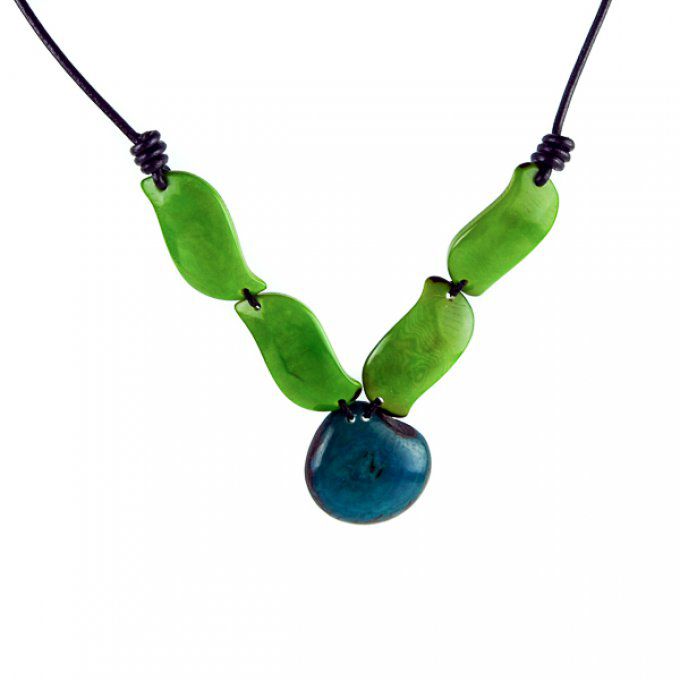 Collier médaillon en tagua bleu