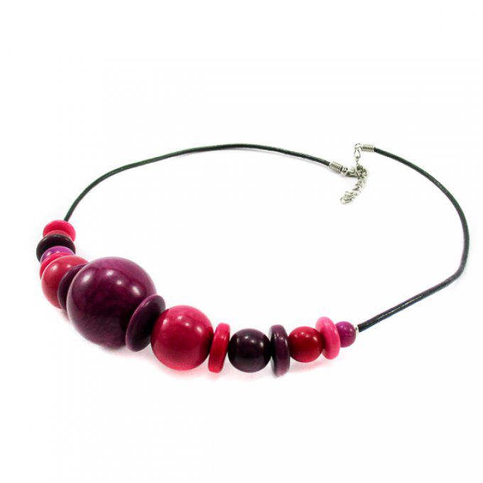 collier artisanal perles de tagua mauve