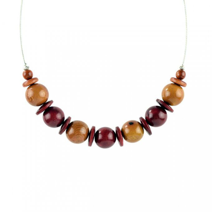 collier perles de tagua marron bordeau