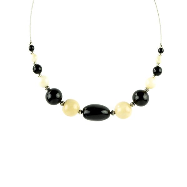 Collier perles en ivoire végétal noir et naturel