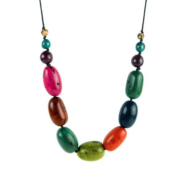 Collier graines colorées de palmier d'Amazonie