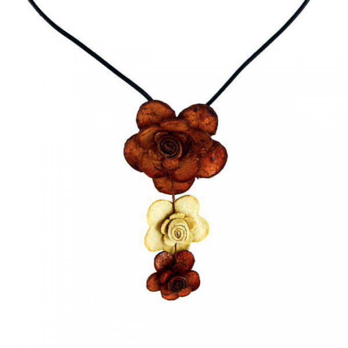 Collier naturel fleur en peau d'orange