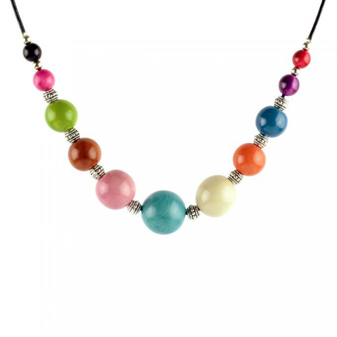 collier fantaisie tendance ethnique perles de tagua multicolore
