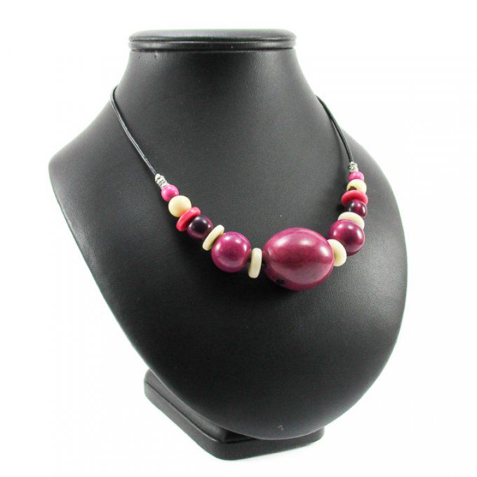 collier ethnique fantaisie noix tagua mauve