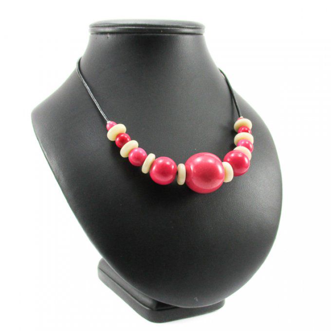 collier fait mains perles végétales tagua rose