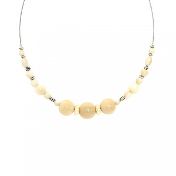 collier argenté tour de cou et perles naturelles blanc