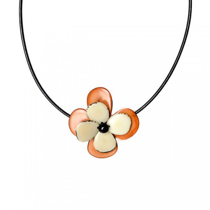 Collier fleur naturelle en ivoire végétal