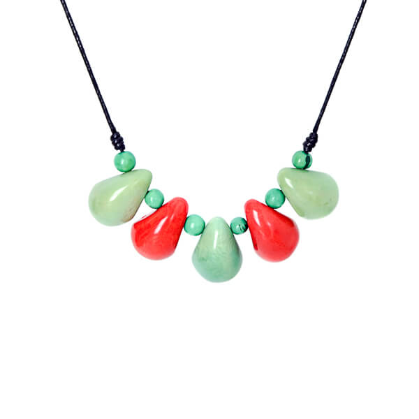 Collier ethnique ivoire végétal goutte rouge et vert d'eau