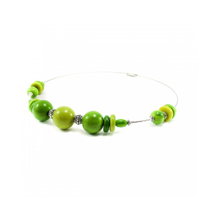 Collier en ivoire végétal vert