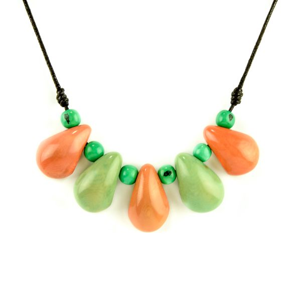 Collier en Tagua