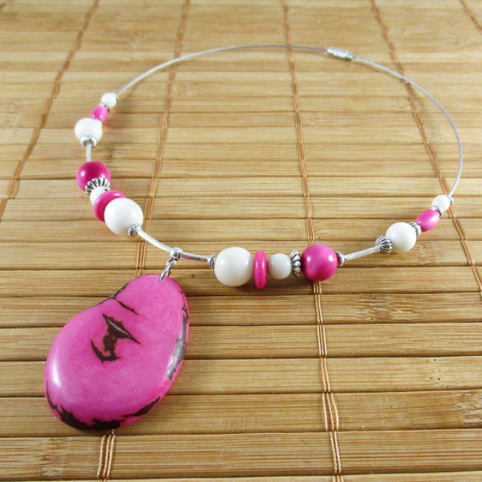 Bijoux artisanal perles végétales rose et blanc 