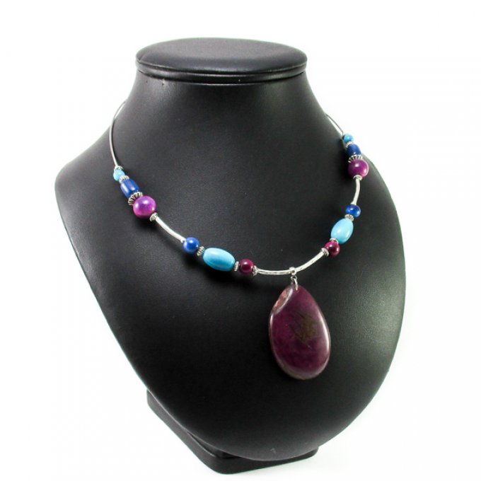 Collier perles et pendentif mauve