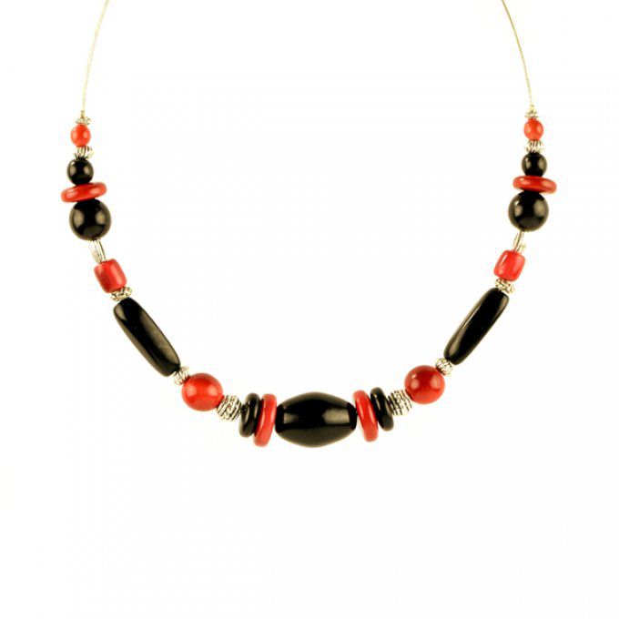 Collier perles en ivoire végétal rouge et noir