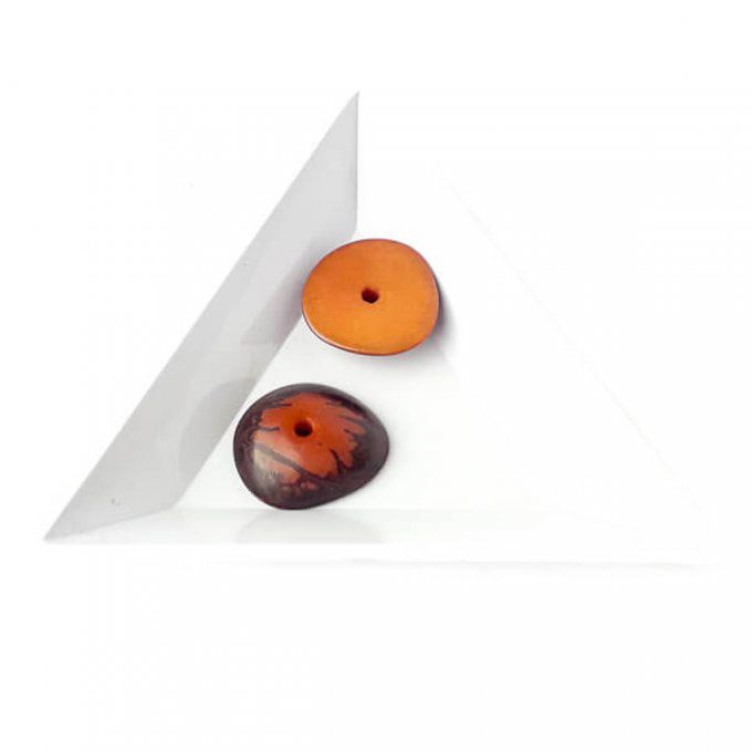 Petit morceau de tagua orange