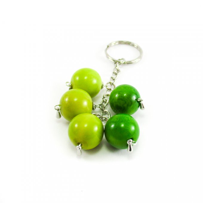 bijou de sac avec perles d'ivoire végétal vert