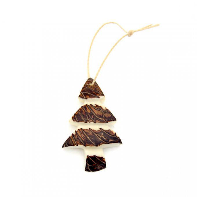 objet déco sapin de Noël en tagua