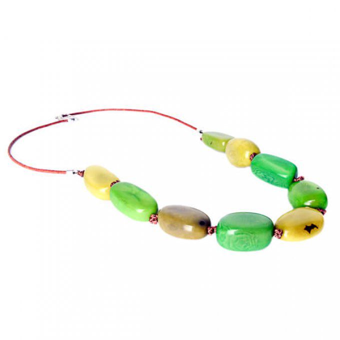 Collier long ivoire végétal couleur vert