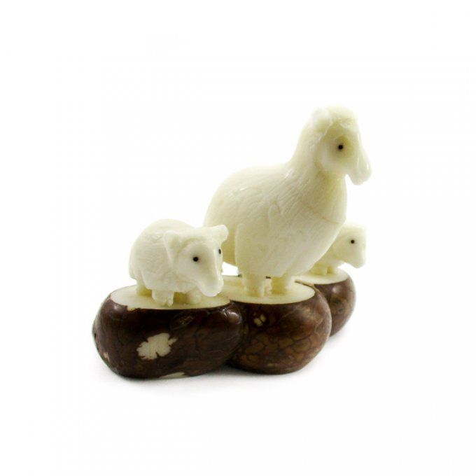 sculpture artisanale mouton en tagua