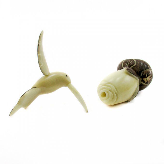 statuette colibri en tagua