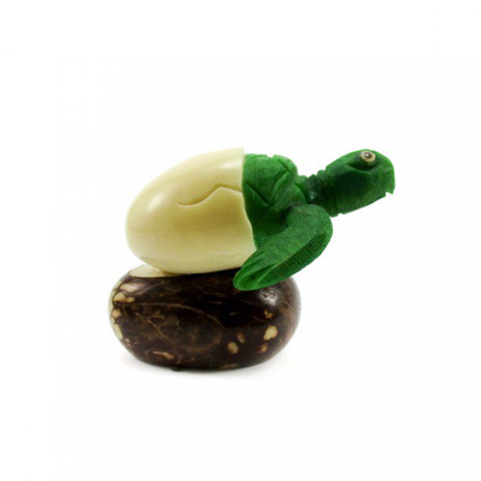 figurine artisanale tortue verte en tagua