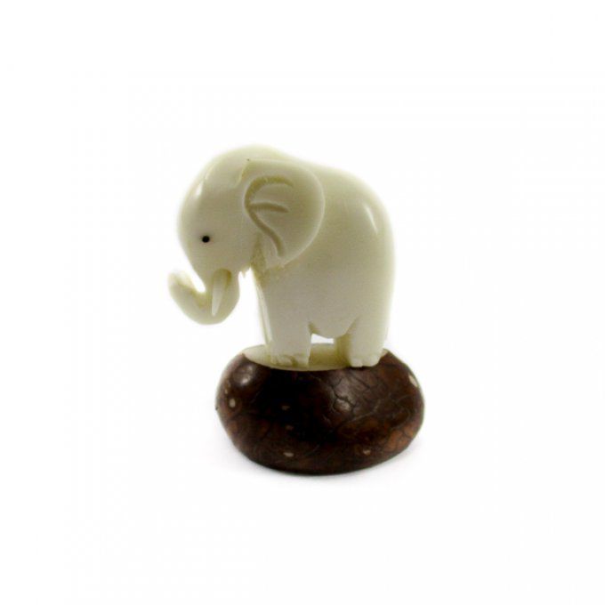 objet de décoration artisanal en ivoire végétal pour idée cadeau original