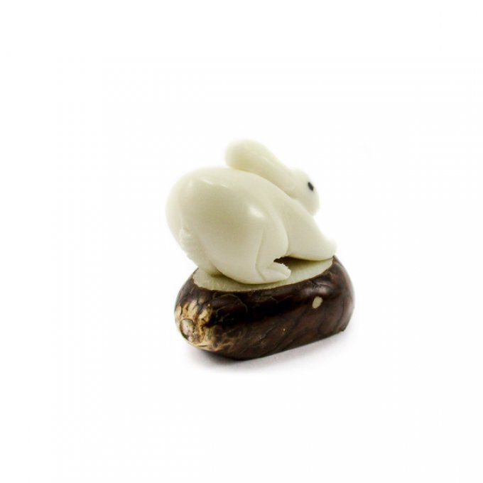 figurine lapin en ivoire végétal