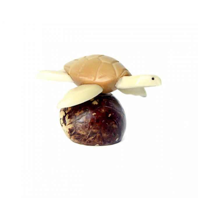 Statuette écologique en tagua tortue marine