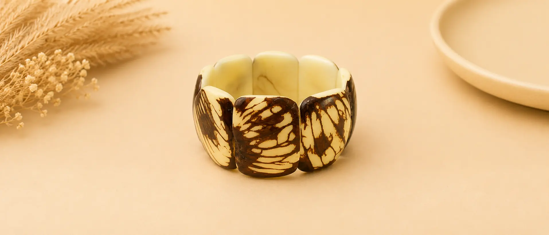 Bijoux en ivoire végétal et tagua